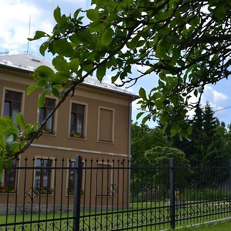 Pension Stara Skola Vysoke Zibridovice Εξωτερικό φωτογραφία