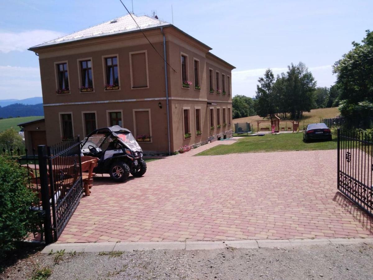 Pension Stara Skola Vysoke Zibridovice Εξωτερικό φωτογραφία