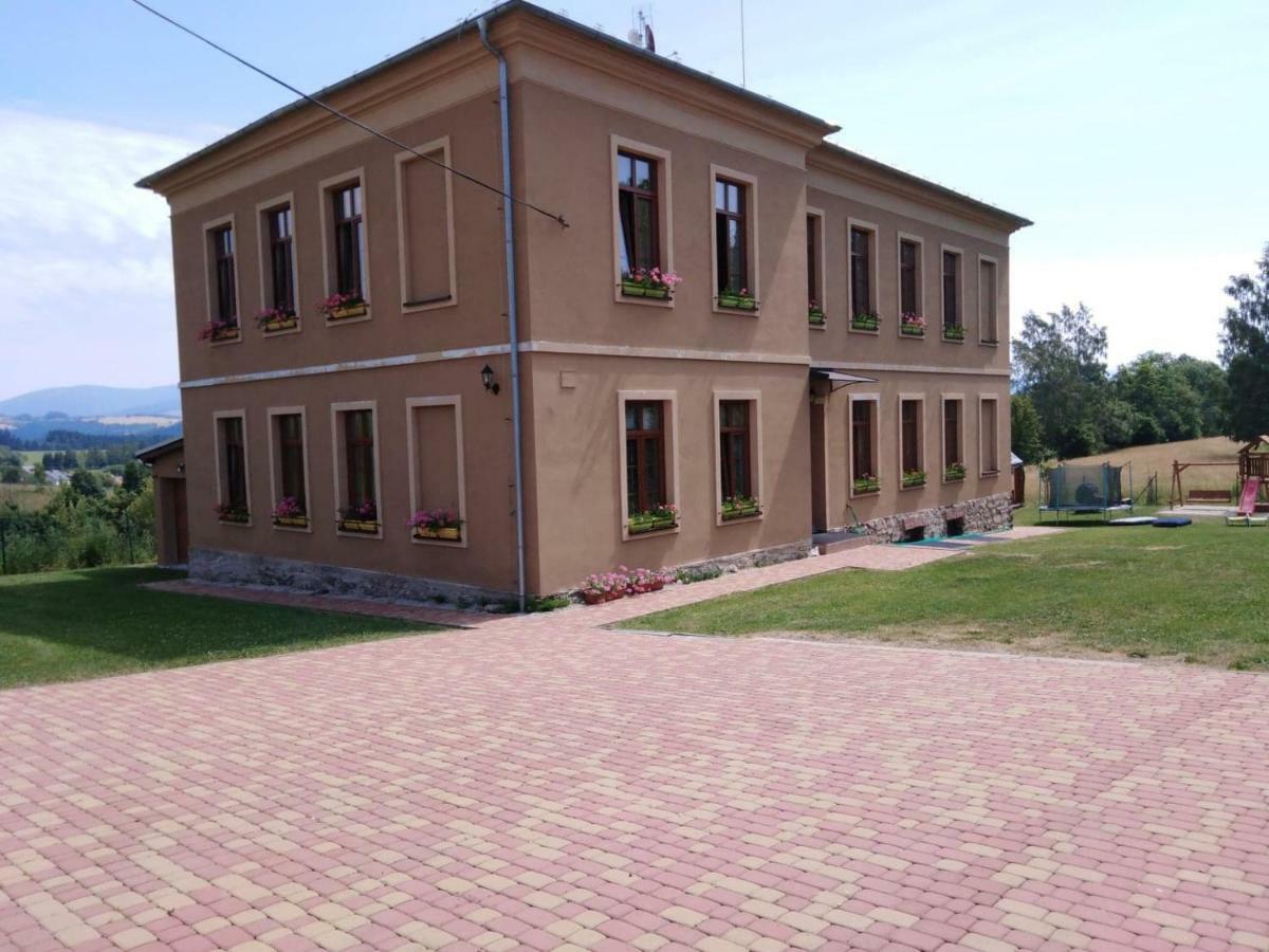 Pension Stara Skola Vysoke Zibridovice Εξωτερικό φωτογραφία